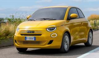 Fiat 500 Hybrid Torino - front action