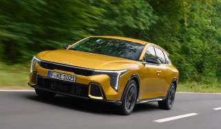 Kia K4 2025 tracking -  front