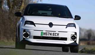 Renault 5 - front cornering